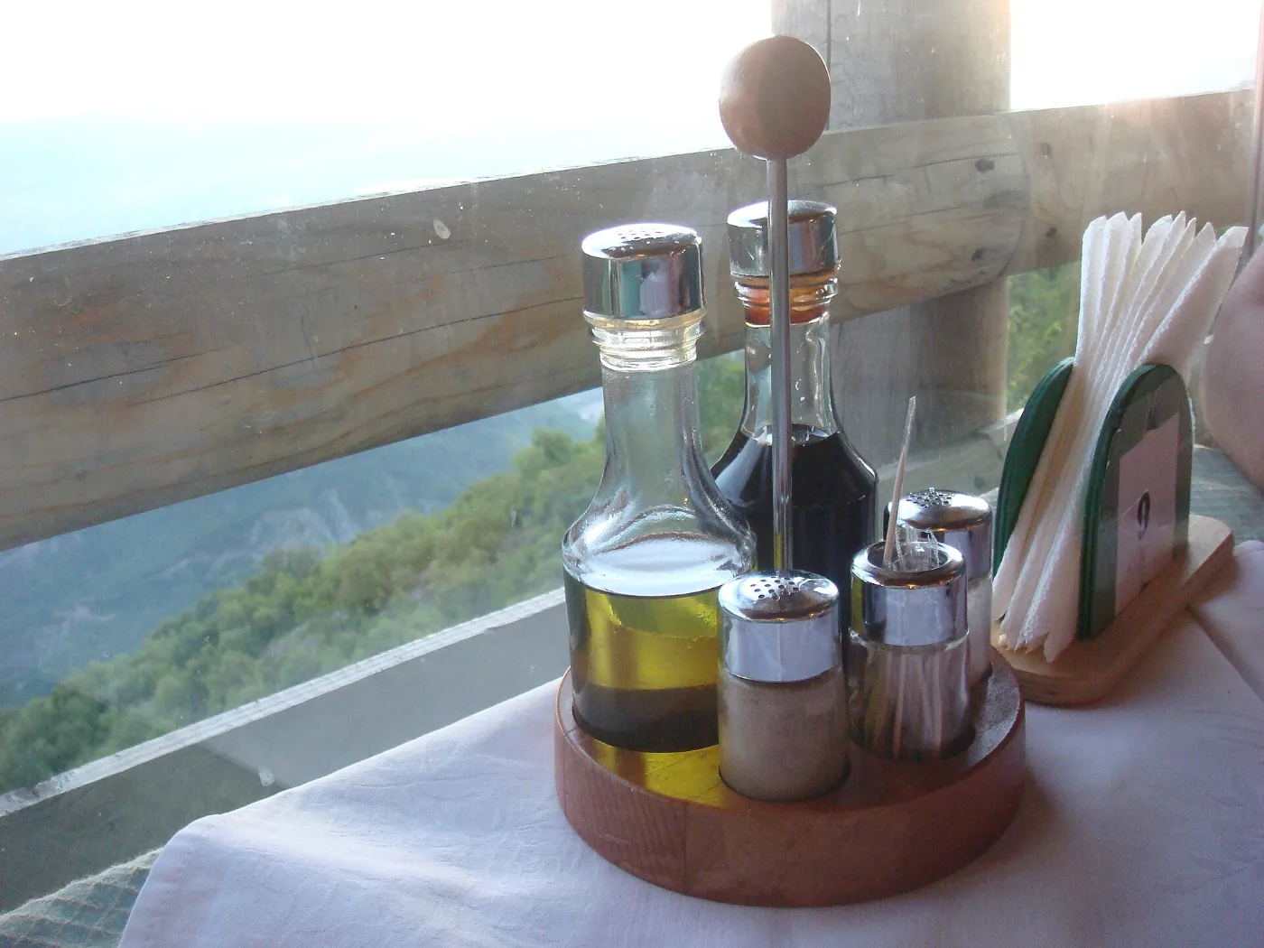 Bouteille de vinaigre blanc utilisé comme détachant naturel
